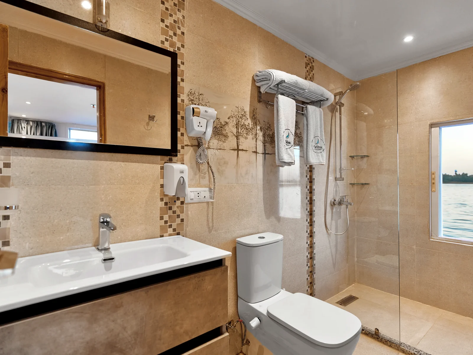 Panoramic Suites detail 3